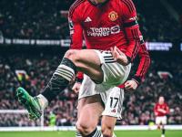 Yabo-曼联在比赛中受伤退赛，马龙主帅表示担忧！